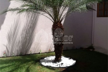 Casa com 4 dormitórios