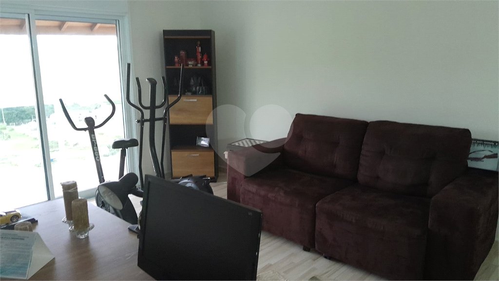 Chácara em Área Rural de Piracaia, com casa principal + 4 kitnets alugadas, excelente localização