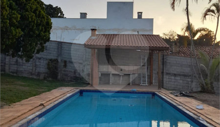 Casa Térrea para alugar com 3 quartos, sendo 2 suítes,  em Jardim dos Pinheiros, Atibaia, SP