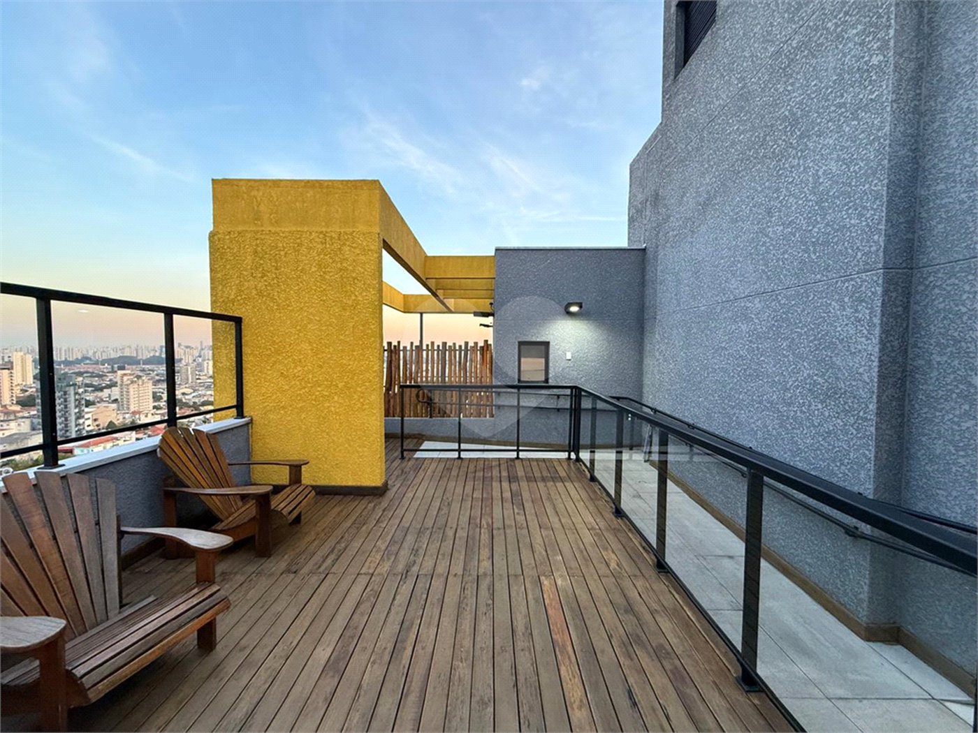 Apartamento à Venda na Vila Maria | 2 Dormitórios | Sacada Grill | Vista Livre | Vaga Coberta + Depósito