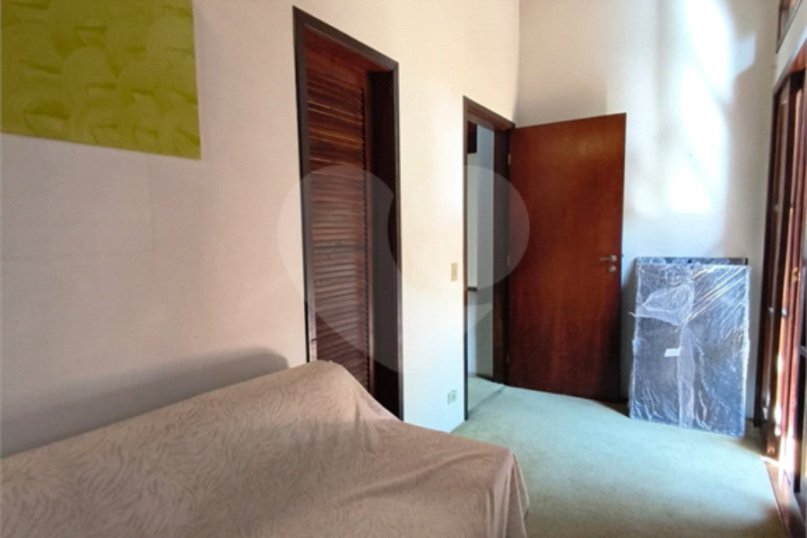 Sobrado amplo no Jardim Leonor de Barros – Excelente potencial!