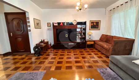 Casa à venda com 3 quartos, sendo 1 suíte,  em Santo Amaro, São Paulo, SP
