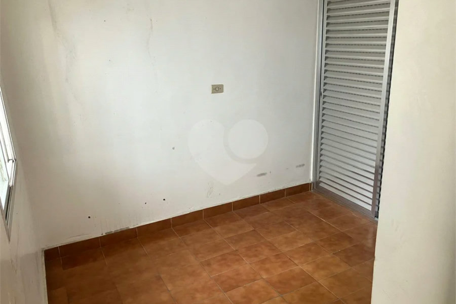 SOBRADO 3 QUARTOS 5 VAGAS DE GARAGEM PARADA INGLESA - ZN