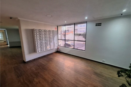 Apartamento totalmente mobiliado com 2 dormitórios, 1 vaga