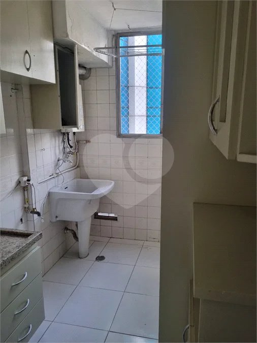 Apartamento 45m2 com 2 dormitórios e vaga no Jardins