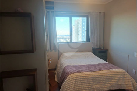 Apartamento elegante no Ed. Albatroz, bairro Pau Preto, todo reformado, com 4 dormitórios (2 suítes, uma com closet) à VENDA, 180 m², por R$ 1.080.000,00 em Indaiatuba/SP.