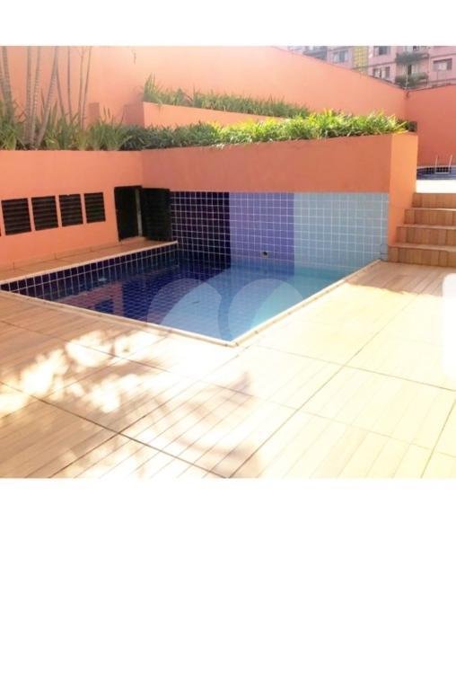 Apartamento Residencial à venda na Aclimação.
