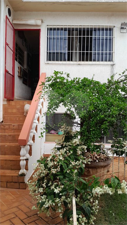 Casa com 4 dormitórios sendo 1 suíte a venda no bairro Samambaia