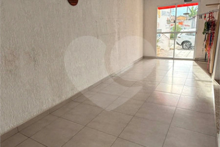 Excelente oportunidade de investimento no Terra Nova em Taubaté! Casa versátil com potencial comercial e residencial