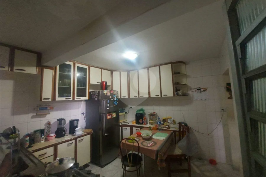 Sobrado 4 dormitórios na Vila Domitila