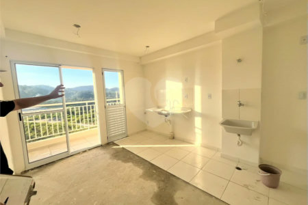 APARTAMENTO À VENDA 45m² 2 quartos -CONDOMÍNIO PARADISE VILLAGE EM BRAZ CUBAS