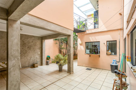 Sobrado Residencial à Venda – Vila Mariana – 274 m² de Área Útil