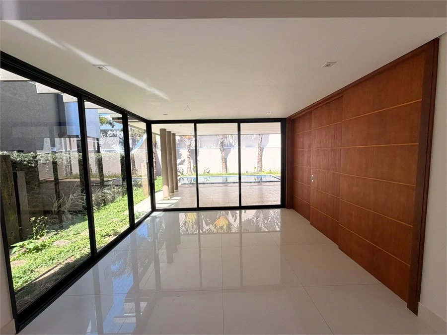 CASA À VENDA CONDOMINIO PORTAL BRAGANÇA | 4 SUÍTES | PISCINA