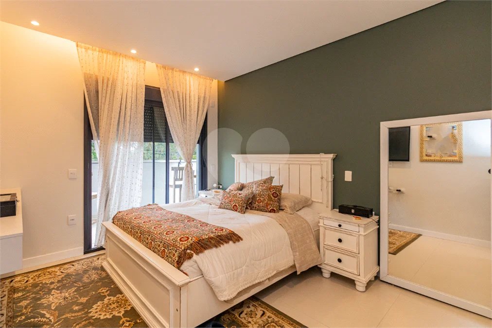 Apartamento 3 suítes 4 vagas 318m² a venda na Vila Sofia - São Paulo