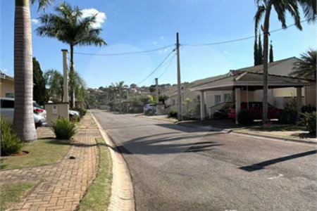 Casa em Condômino com 3 suítes para Locação