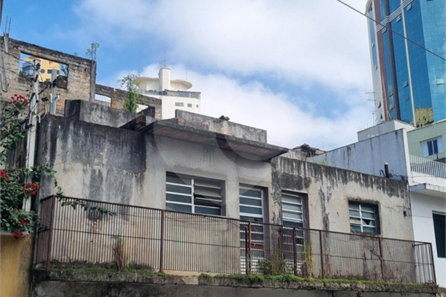 Terreno na Água Fria com 10,7m de Frente