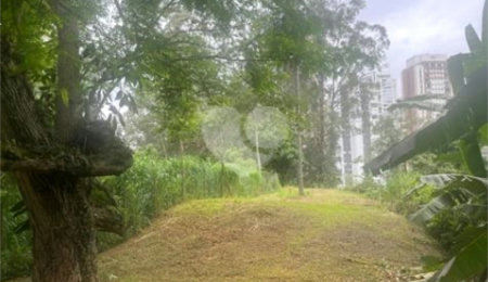 Terreno à venda em Paraíso do Morumbi, São Paulo, SP