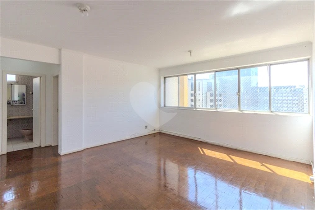 APARTAMENTO À VENDA NO PARAÍSO, 115m2, AMPLO, 2 QUARTOS
