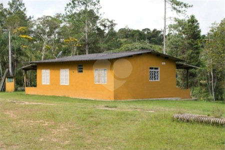 Sítio à Venda Natividade da Serra c/ 2.291,56m² Area Const. e 271.000,00m² Área Total