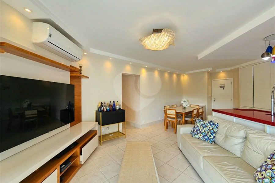 Apartamento à venda com 4 quartos, sendo 3 suítes, em Riviera de São Lourenço, Bertioga, SP