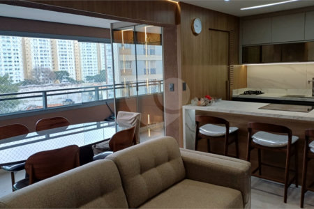 Apartamento a venda na Saúde 2 dormitórios com 2 vagas de garagem demarcadas. Aceita e estuda Permuta.