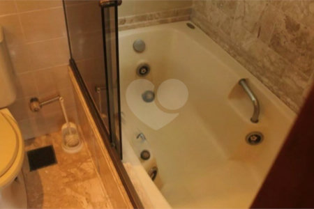 Cobertura com 130m², 3 quartos, sendo 2 suítes, 2 garagens, à venda no Jardim Marajoara