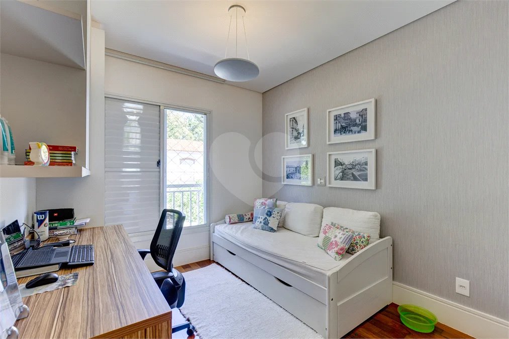 Casa à venda com 3 suítes no condomínio Villa Splendore, São Paulo - SP