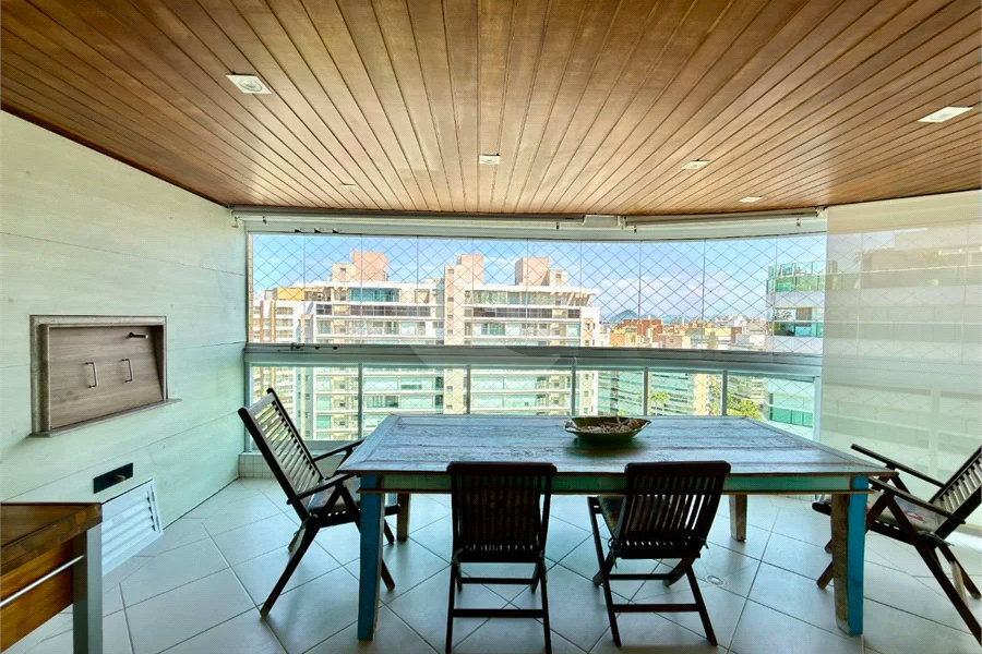 Apartamento à venda com 4 quartos, sendo 2 suítes,  em Riviera de São Lourenço, Bertioga, SP