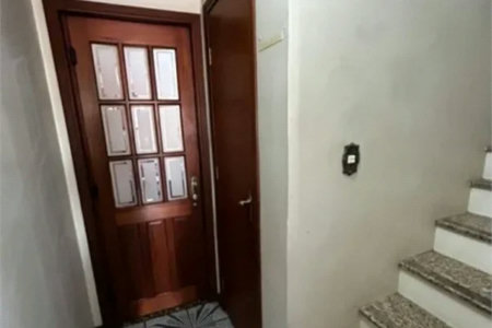 Sobrado à venda com 3 quartos, sendo 1 suíte,  em Jardim Ester, São Paulo, SP