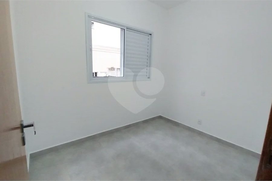 Apartamento novo Região Jardim do São Paulo com – 40 metros - 2 dormitórios - 1 banheiro, sala - cozinha e 1 vaga.