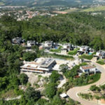Casa de Alto Padrão com Vista Privilegiada para a Pedra Grande — Atibaia