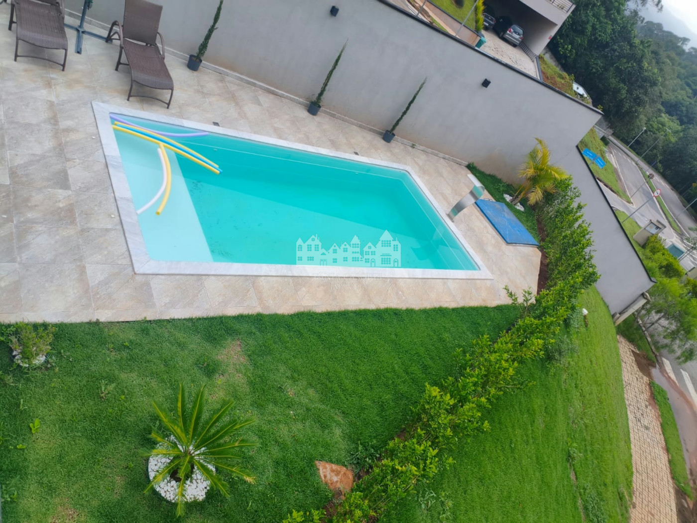 Casa à venda com 3 quartos, sendo 1 suíte,  em Condominio Quintas da Boa Vista, Atibaia, SP
