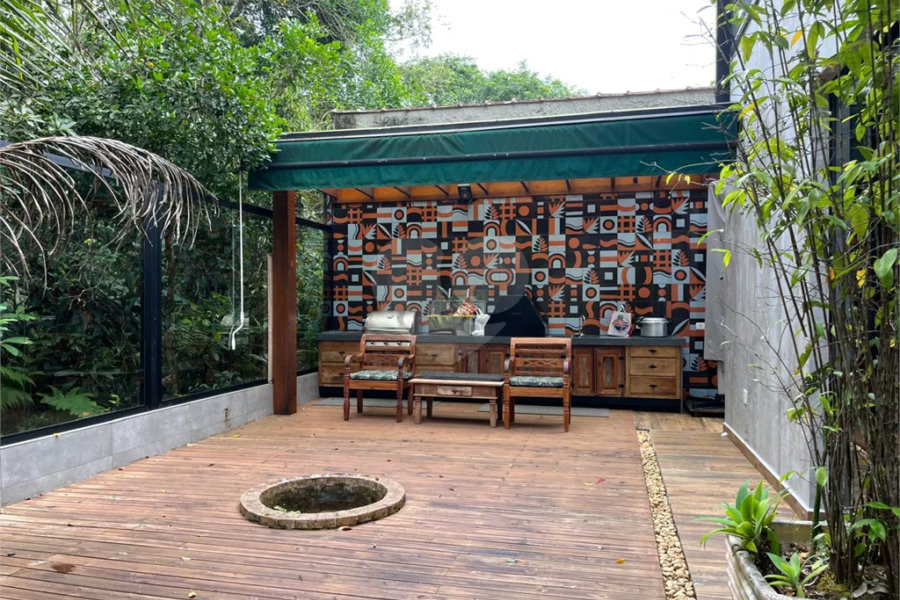 Casa à venda com 4 suítes em Boracéia, São Sebastião, SP
