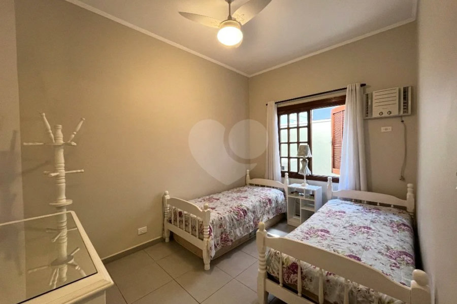 Casa à venda com 4 quartos, sendo 3 suítes, em Riviera de São Lourenço, Bertioga, SP