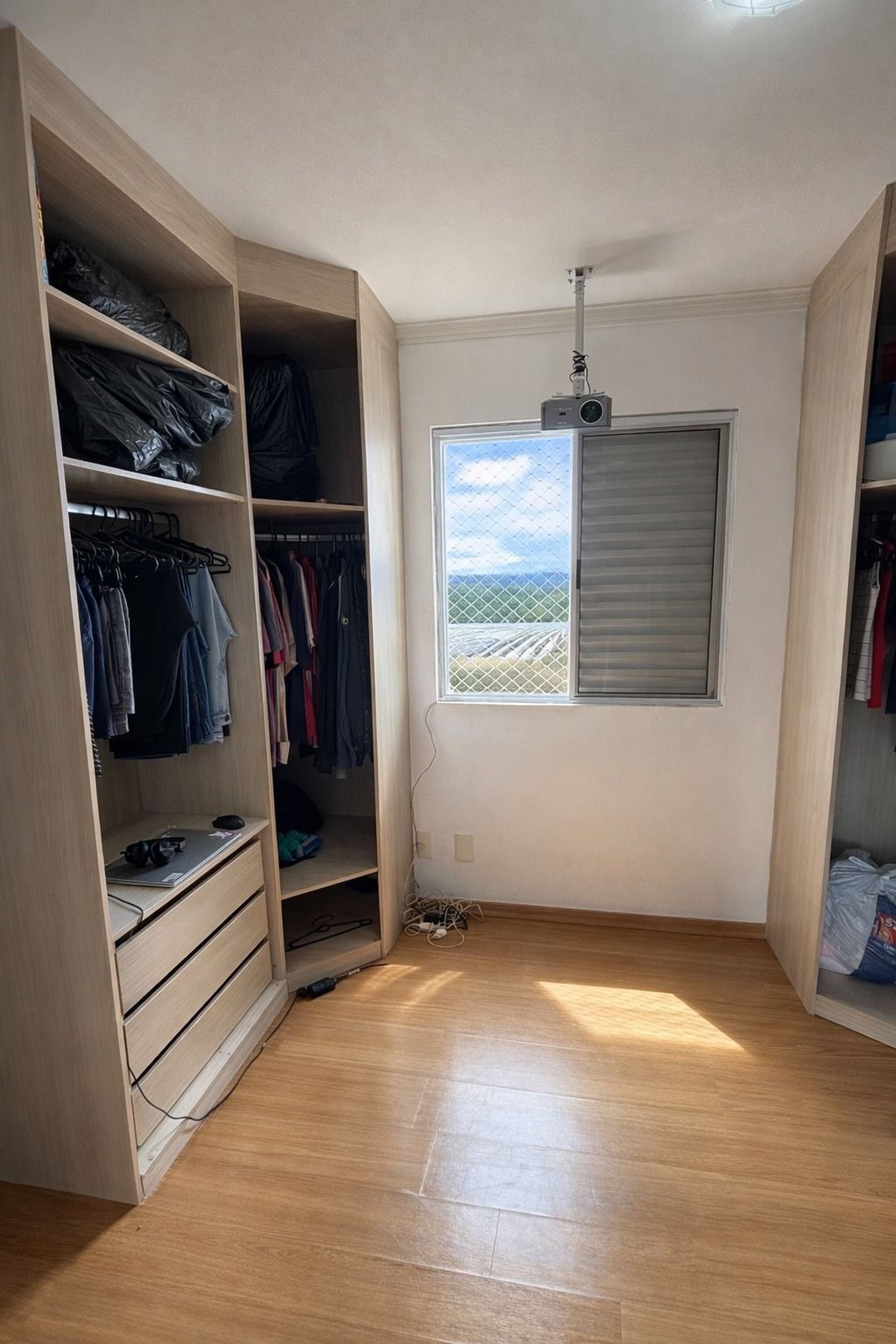 Apartamento à venda com 3 quartos, sendo 1 suíte, em Vila São Francisco, Hortolândia - SP