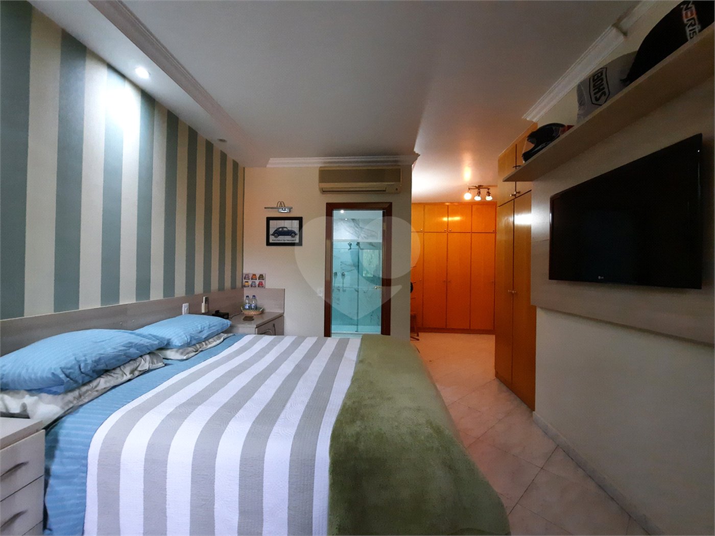 Casa Térrea à venda com 4 suítes em Jardim Marajoara, São Paulo, SP
