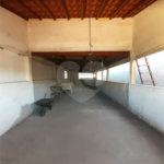 Casa com 250m², 4 dormitórios, 2 vagas.