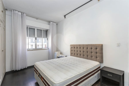 Apartamento Reformado e Mobiliado na Vila Mariana 100m² e 1 vaga.