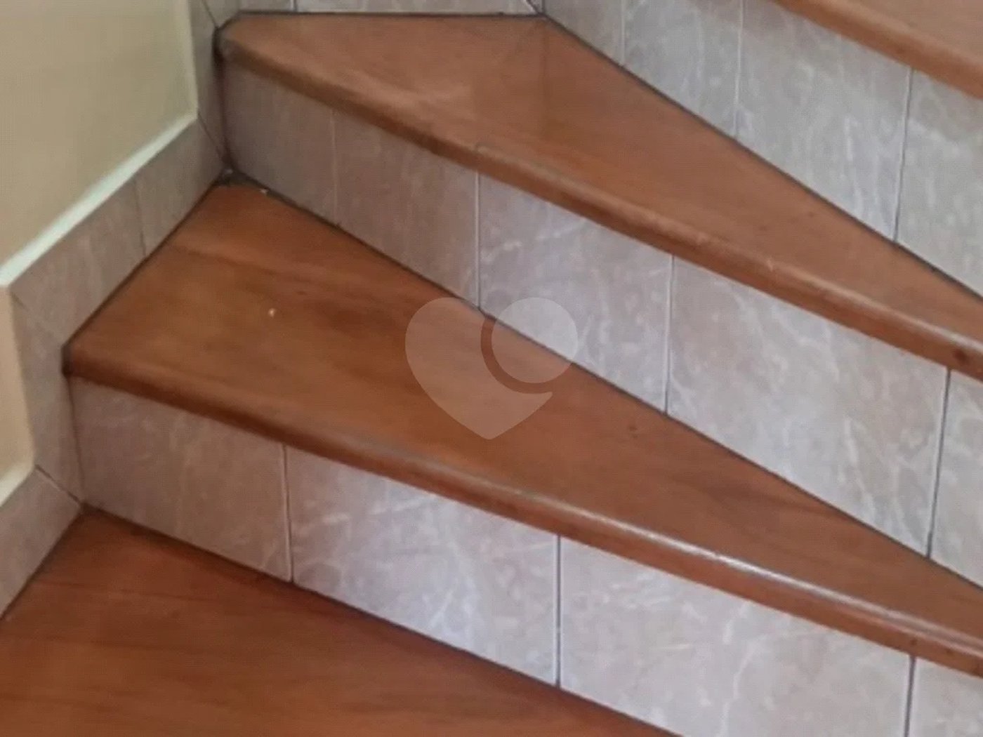 Sobrado comercial para locação em Perdizes | 160m² | 2 Andares | 7 Salas