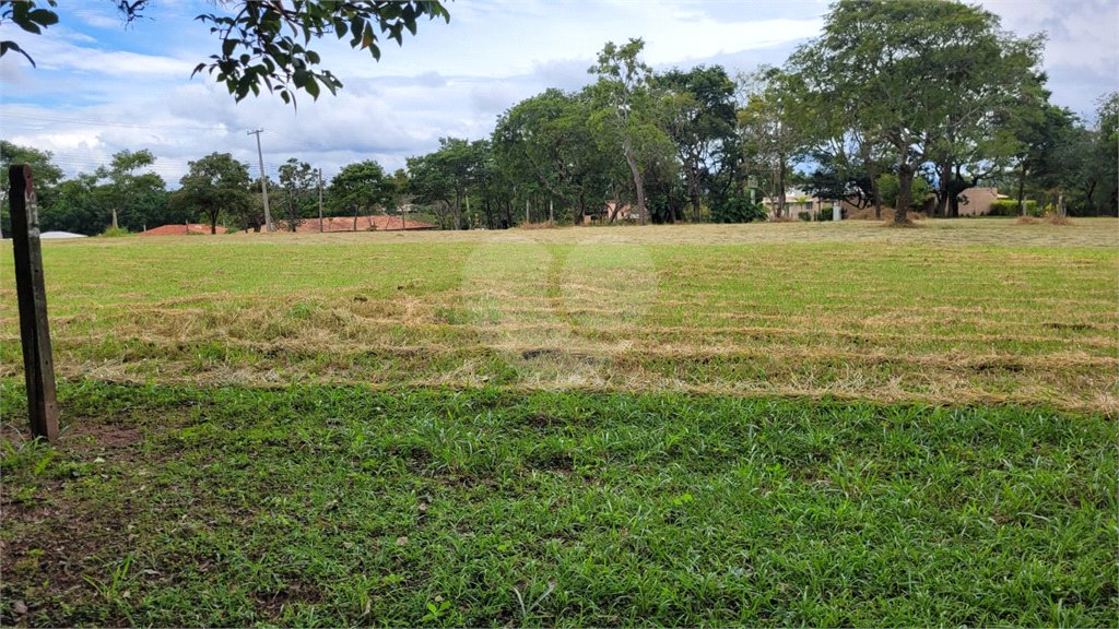 Loteamento Residencial no Condomínio Vila Pinhal do Broa.