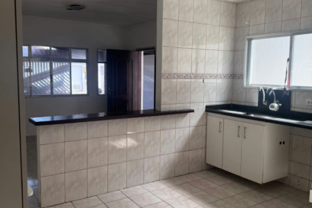 🏡 Casa para Locação a Apenas 200 Metros da Praia – Solemar