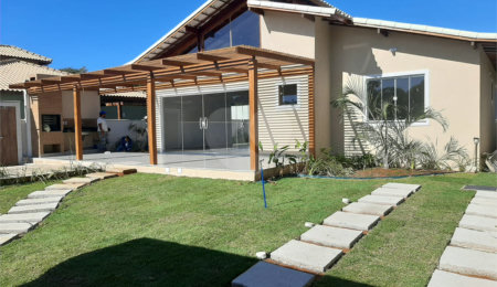 Terreno à venda com 4 quartos, sendo 2 suítes,  em Caravelas, Armação dos Búzios, RJ