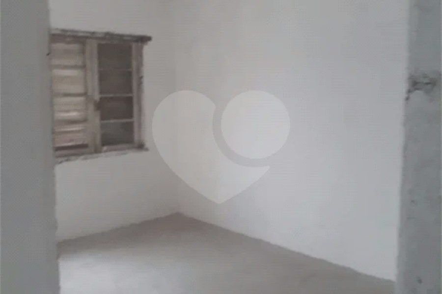 PRÉDIO COMERCIAL OU RESIDENCIAL DE 215,0 M² COM 03 QUARTOS, 04 VAGAS, 02 BANHEIROS PARA VENDA NO CARRÃO