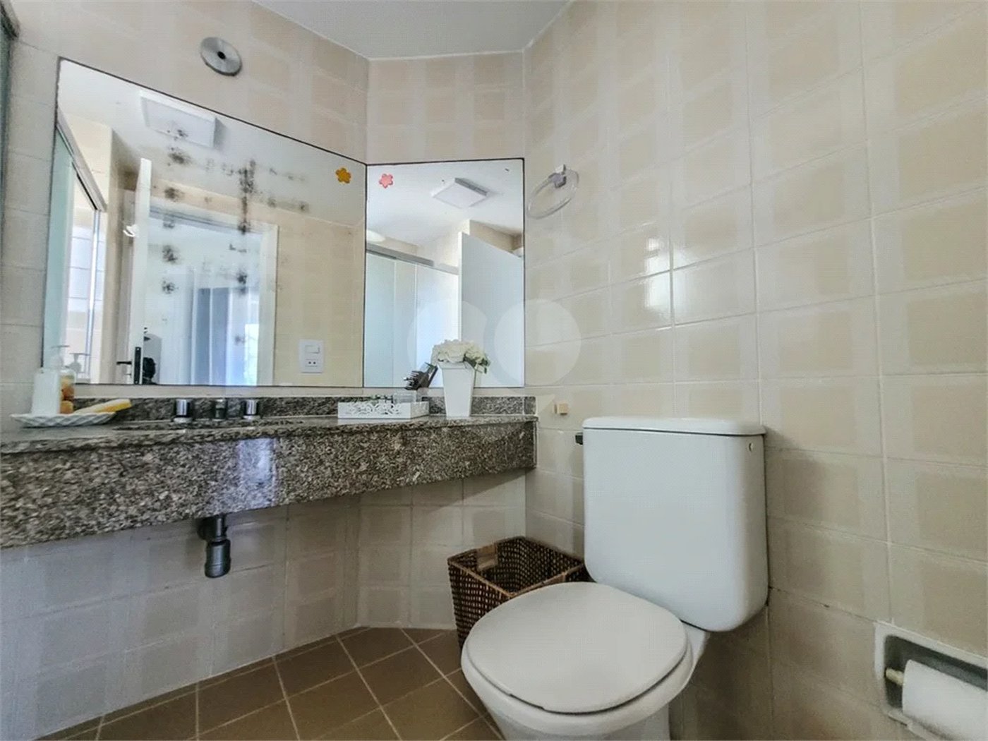 Apartamento à venda com 5 quartos, sendo 3 suítes,  em Riviera de São Lourenço, Bertioga, SP