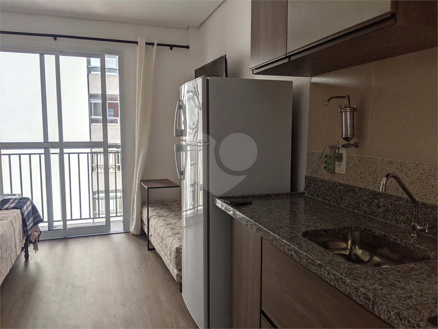 Bela Vista ! Studio novo 2400,00 !