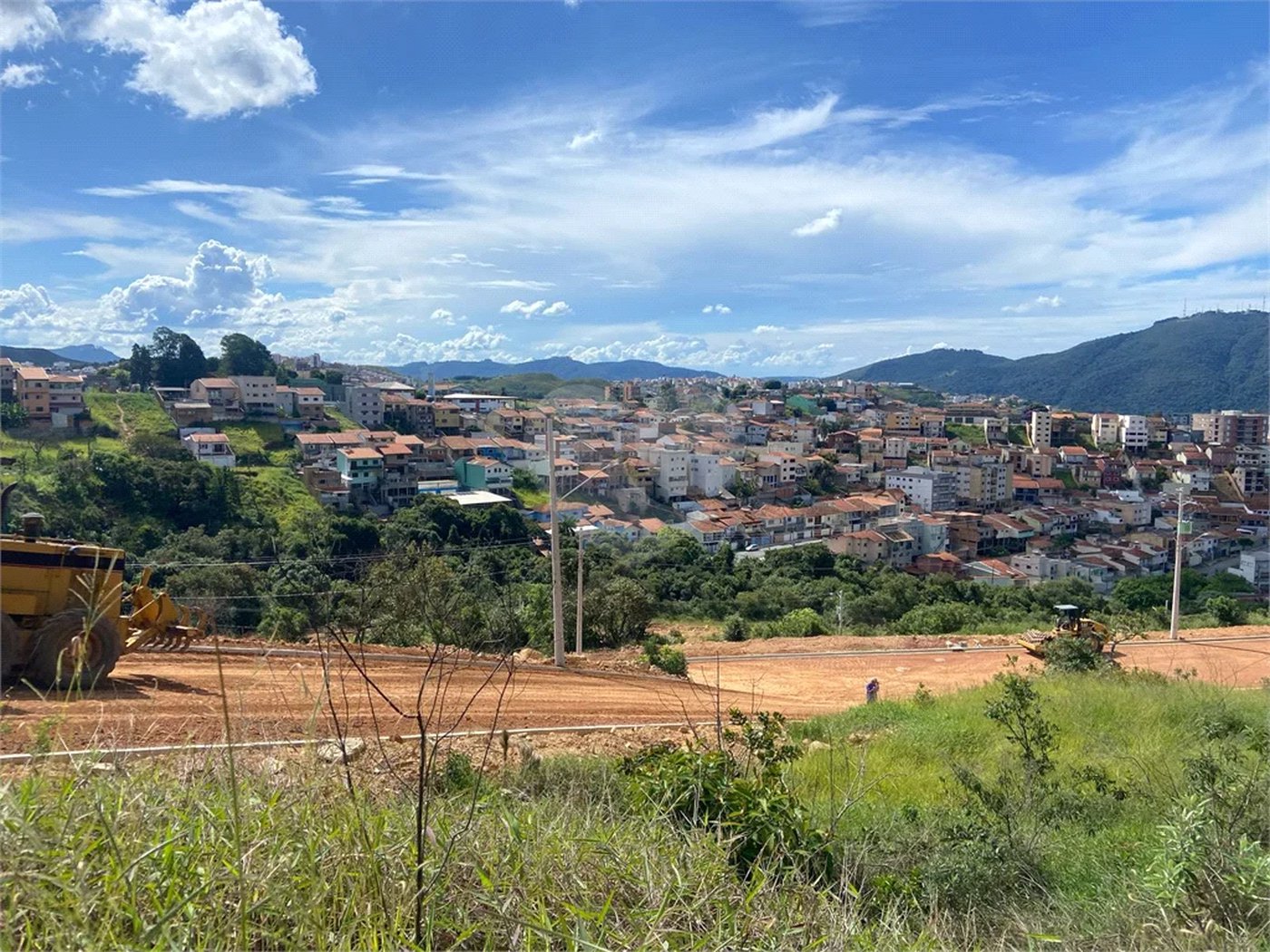 Terreno à venda em Jardim Bandeirantes, Poços de Caldas - MG