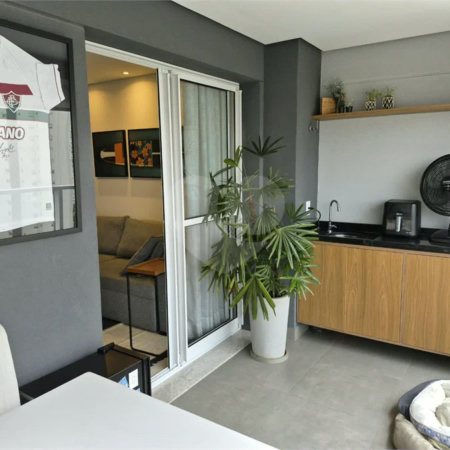 Oportunidade na Vila Leopoldina!! Apartamento com dois dormitórios, sendo uma suíte, dois banheiros, e com duas vagas.