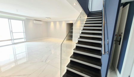 COBERTURA DUPLEX DE ALTO PADRÃO NA VILA SÃO FRANCISCO | 233 m²