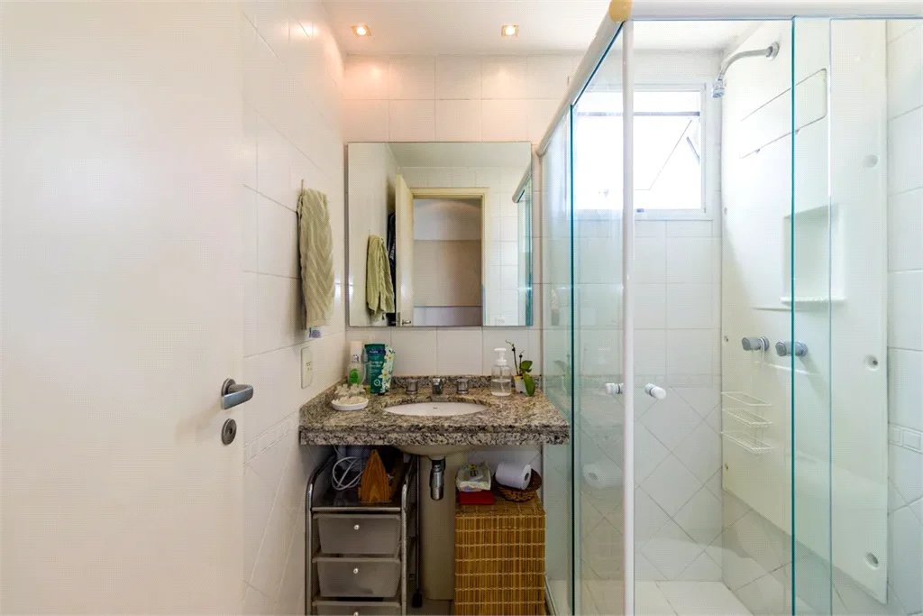 Apartamento à venda com 3 quartos, sendo 2 suítes, em Morumbi, São Paulo, SP