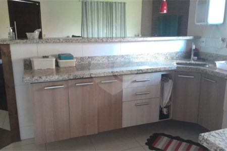 Chácara à venda com 3 quartos, sendo 2 suítes,  em Monterrey, Louveira, SP